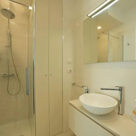 Luxury Con Garage Vista Mare Per 6 Persone * Alassio