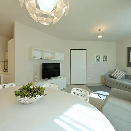 Luxury Con Garage Vista Mare Per 6 Persone Apartmán *