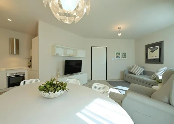 Luxury Con Garage Vista Mare Per 6 Persone Apartamento *