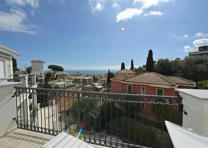 Luxury Con Garage Vista Mare Per 6 Persone Apartamento Alassio